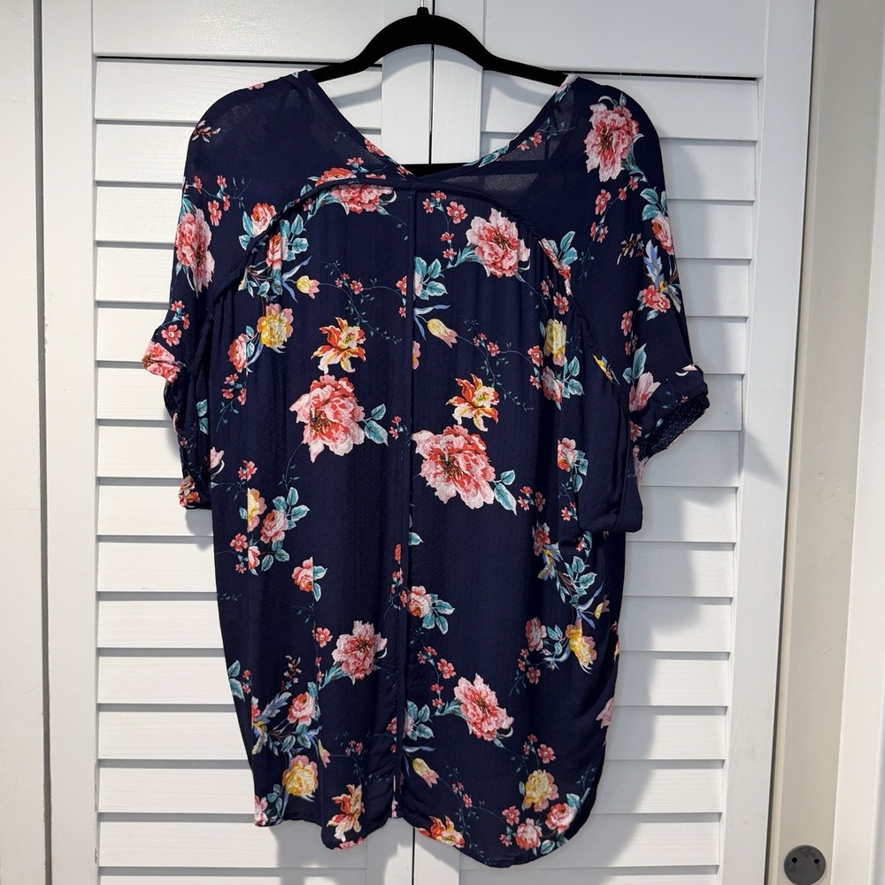 Kaileigh Navy Floral Dolman Sleeve Blouse Size XL Rayon Made in USA - Picture 13 of 14